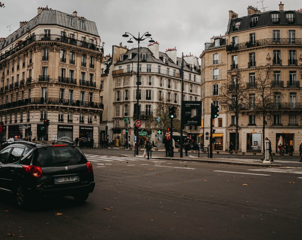 Dans quelle fourrière à Paris se trouve ma voiture ?